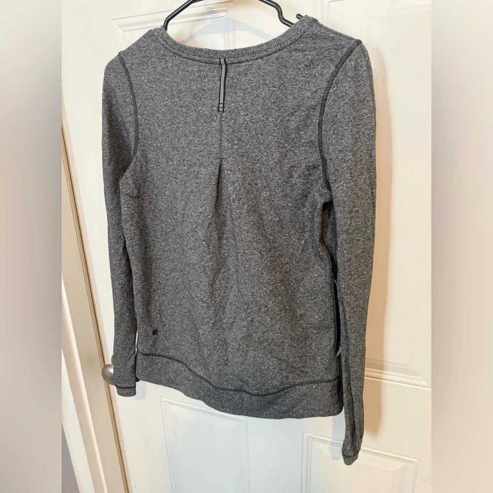 Lululemon Exhaultation pullover